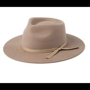 Lack of color Zulu fedora